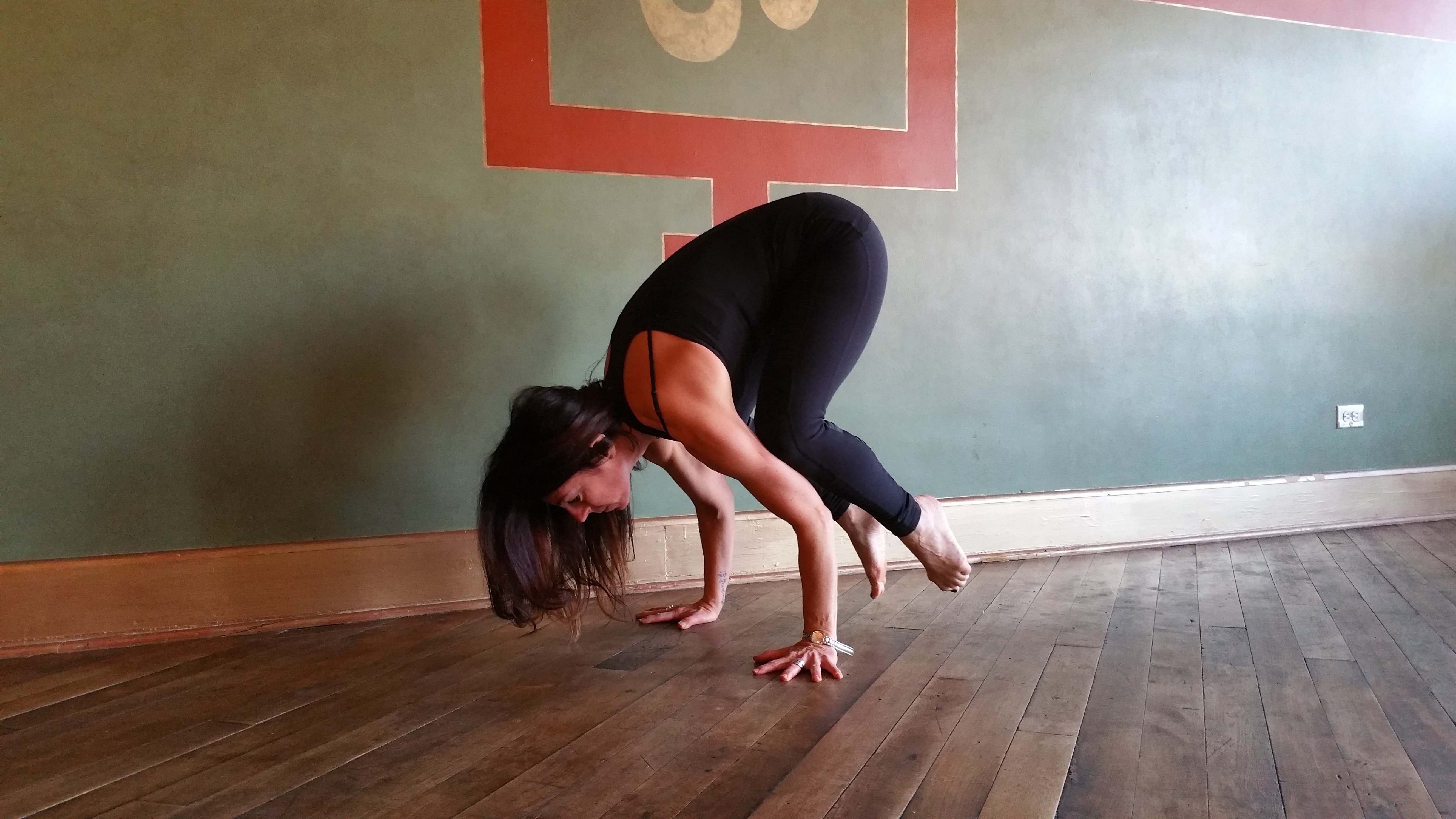 Heart-Opening Yoga Poses: Top Tips and Key Benefits | The Output by Peloton